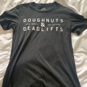 Doughnuts & Deadlifts shirt M